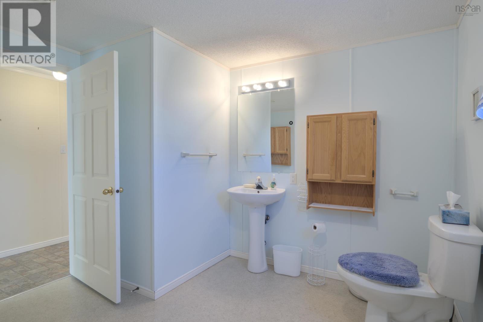 10 Lorne Crescent, Amherst, Nova Scotia  B4H 4B6 - Photo 13 - 202608501