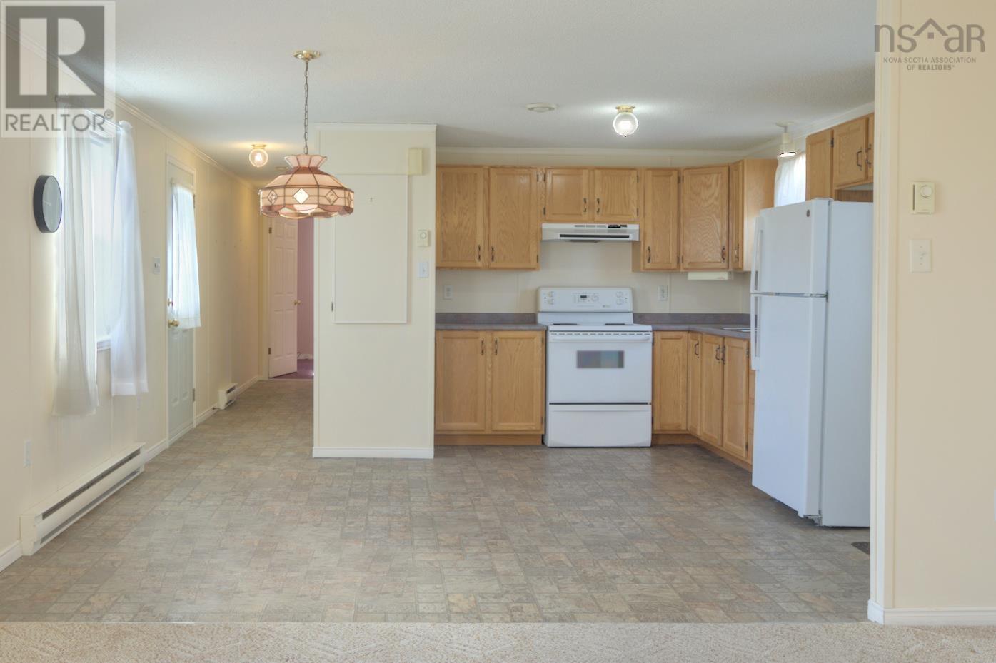 10 Lorne Crescent, Amherst, Nova Scotia  B4H 4B6 - Photo 3 - 202608501