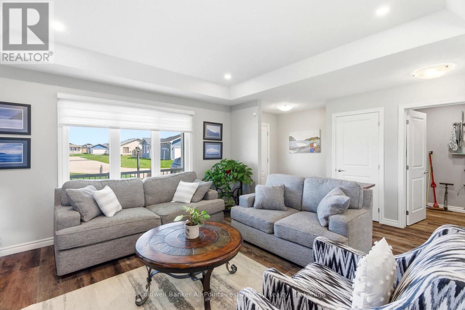 88 Lake Breeze Drive, Ashfield-Colborne-Wawanosh, Ontario  N7A 0B9 - Photo 11 - X13040214