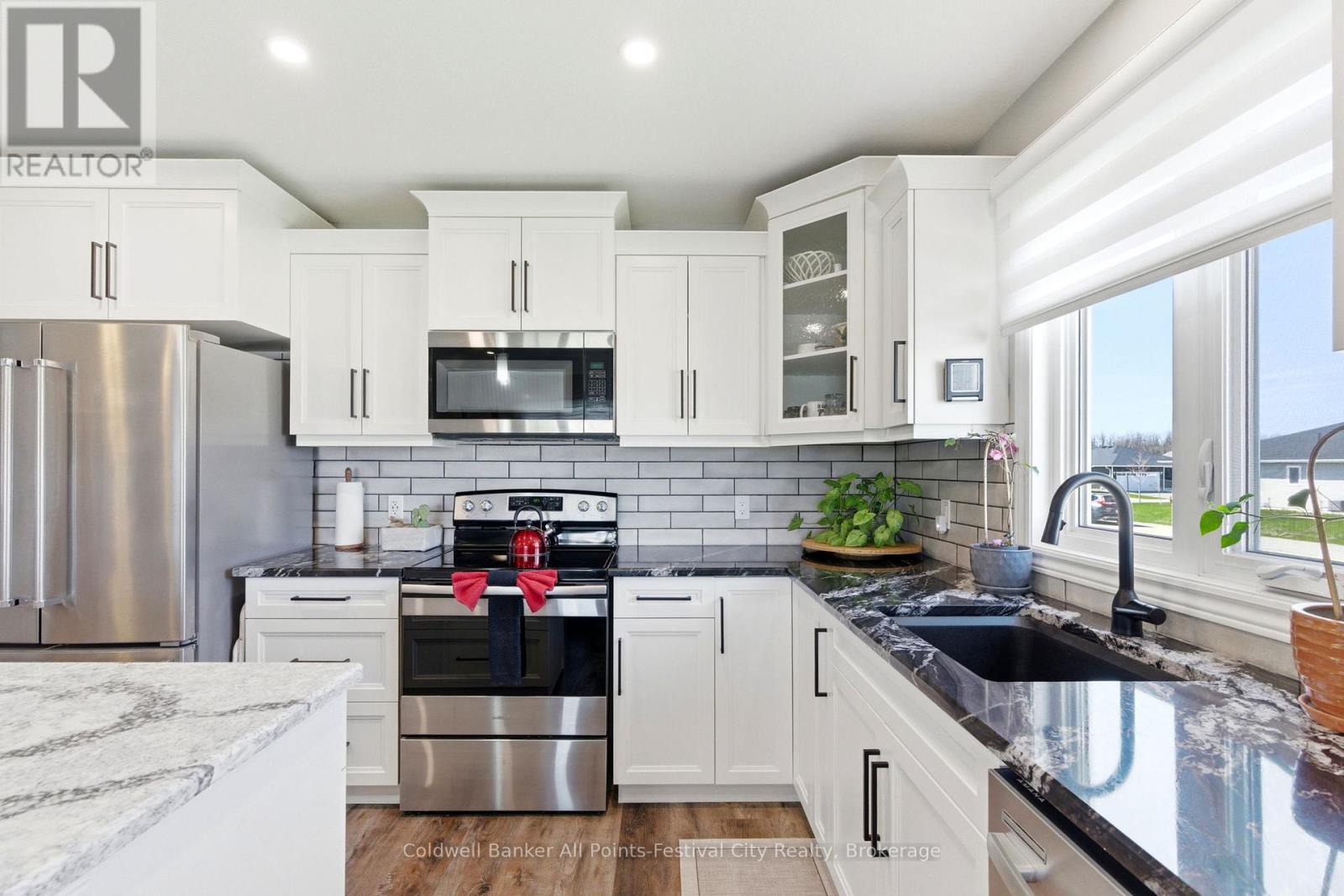 88 Lake Breeze Drive, Ashfield-Colborne-Wawanosh, Ontario  N7A 0B9 - Photo 15 - X13040214