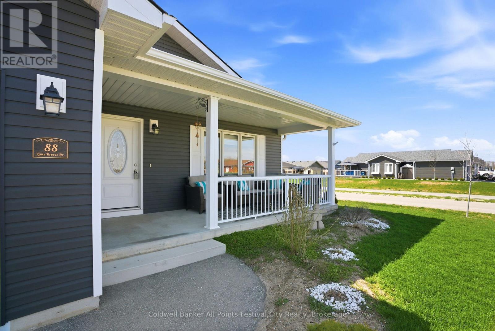 88 Lake Breeze Drive, Ashfield-Colborne-Wawanosh, Ontario  N7A 0B9 - Photo 5 - X13040214