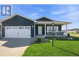 88 LAKE BREEZE DRIVE, ashfield-colborne-wawanosh (ashfield), Ontario