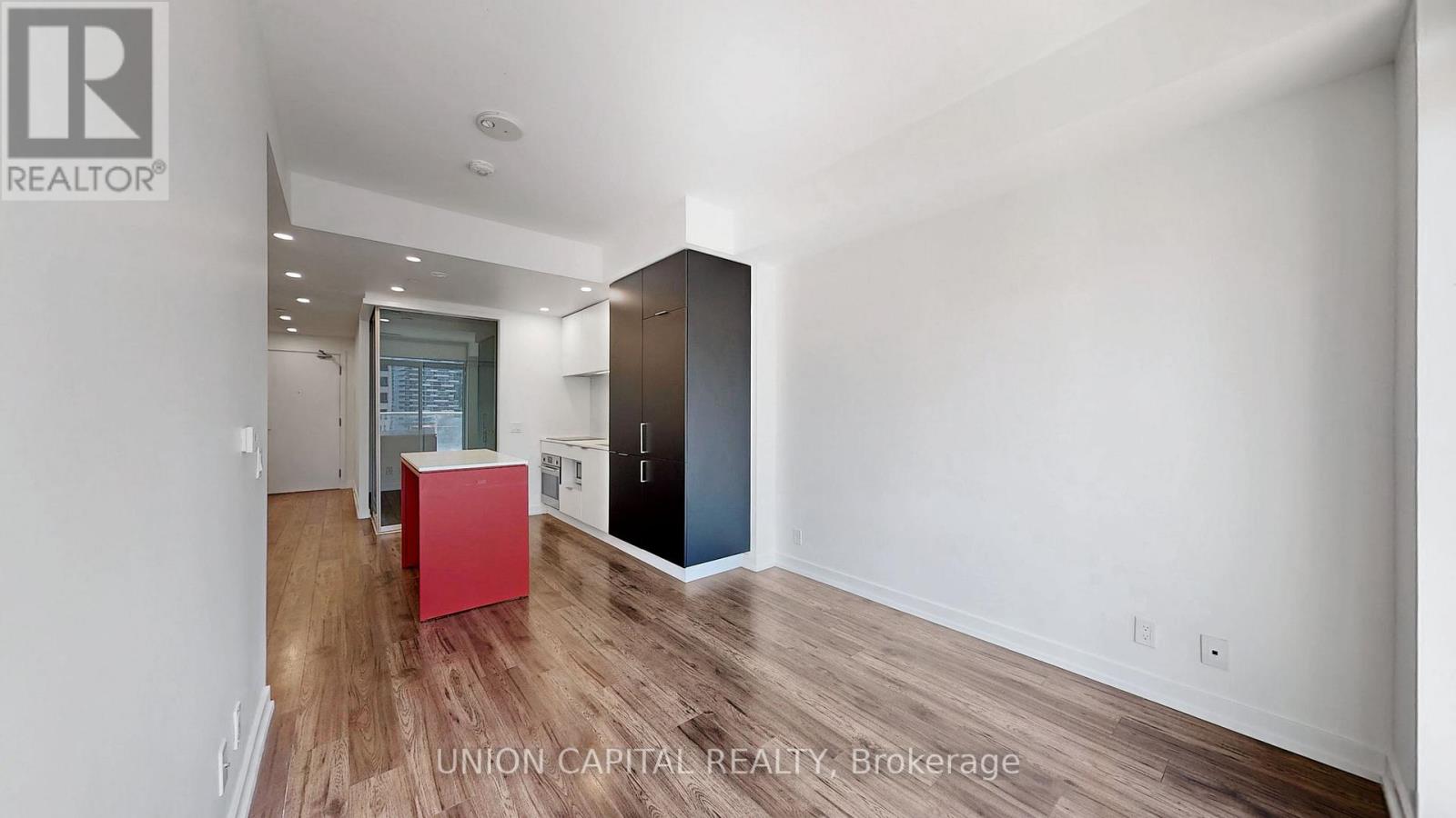 1013 - 33 Helendale Avenue, Toronto, Ontario  M4R 0A4 - Photo 4 - C13040188