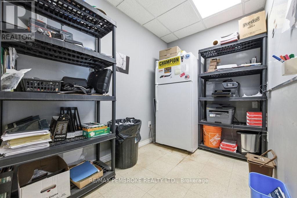 A - 2551 Petawawa Boulevard, Petawawa, Ontario  K8H 1Y6 - Photo 11 - X13040348