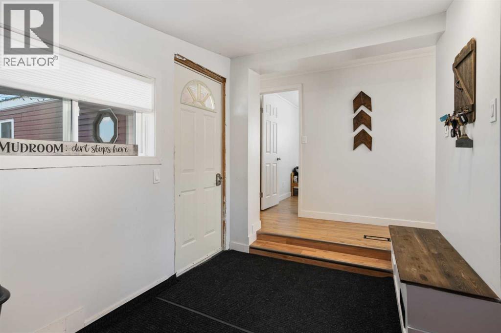 216 King Street, Bawlf, Alberta  T0B 0J0 - Photo 3 - A2303054