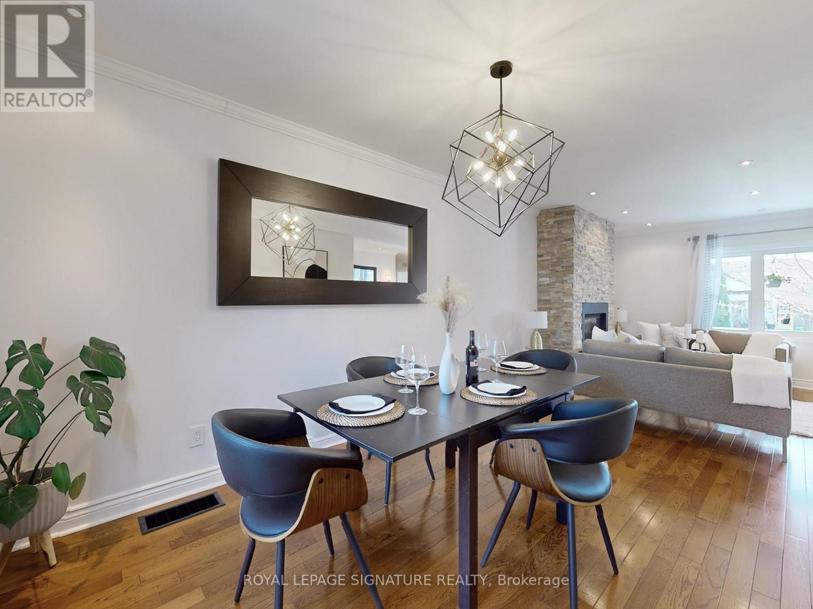 79 Meighen Avenue, Toronto, Ontario  M4B 2H4 - Photo 11 - E13039992