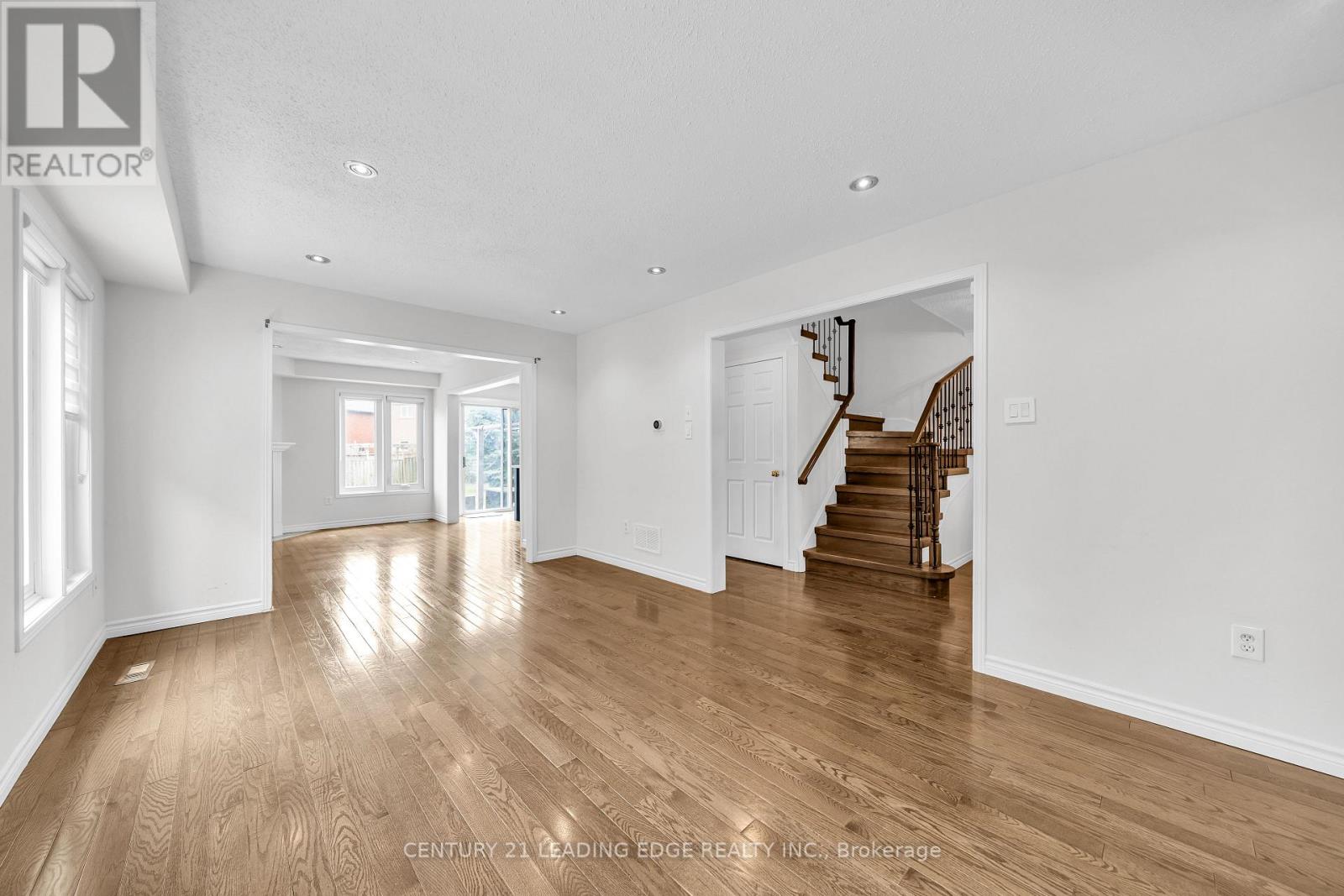 19 Connery Crescent, Markham, Ontario  L3S 4E5 - Photo 10 - N13040344