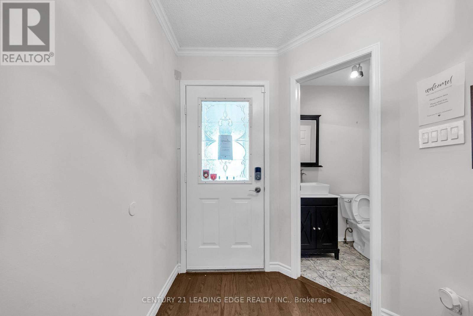 19 Connery Crescent, Markham, Ontario  L3S 4E5 - Photo 6 - N13040344