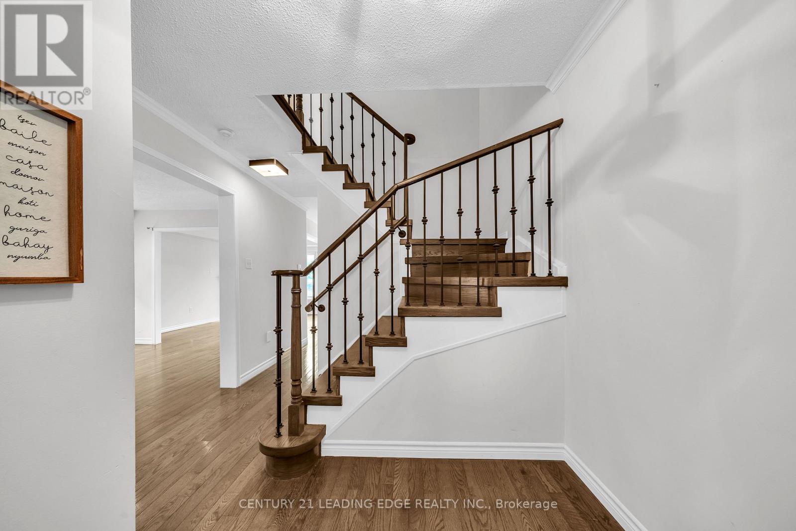 19 Connery Crescent, Markham, Ontario  L3S 4E5 - Photo 8 - N13040344