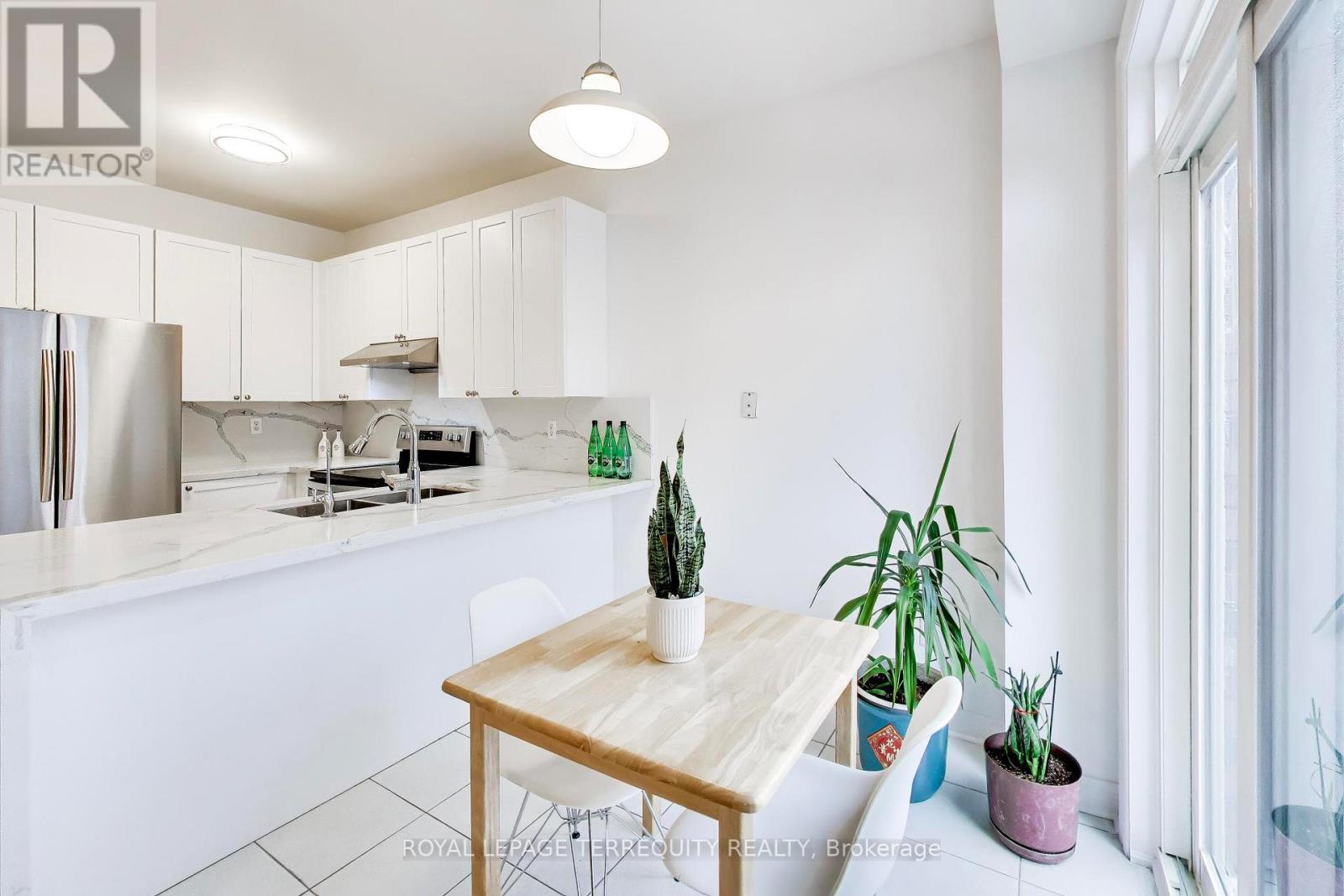 40 Teal Crescent, Vaughan, Ontario  L4H 2V5 - Photo 13 - N13040418