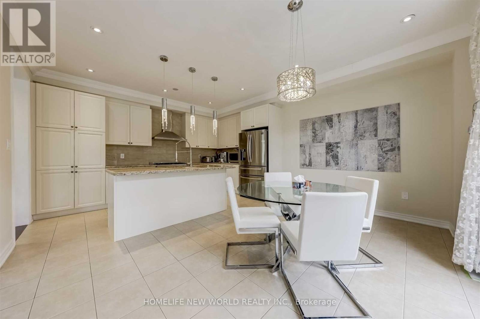 48 Roy Harper Avenue, Aurora, Ontario  L4G 0V4 - Photo 12 - N13040446