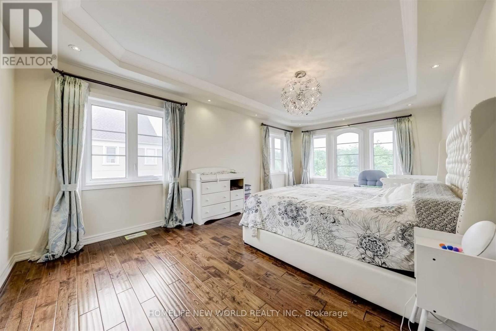 48 Roy Harper Avenue, Aurora, Ontario  L4G 0V4 - Photo 17 - N13040446