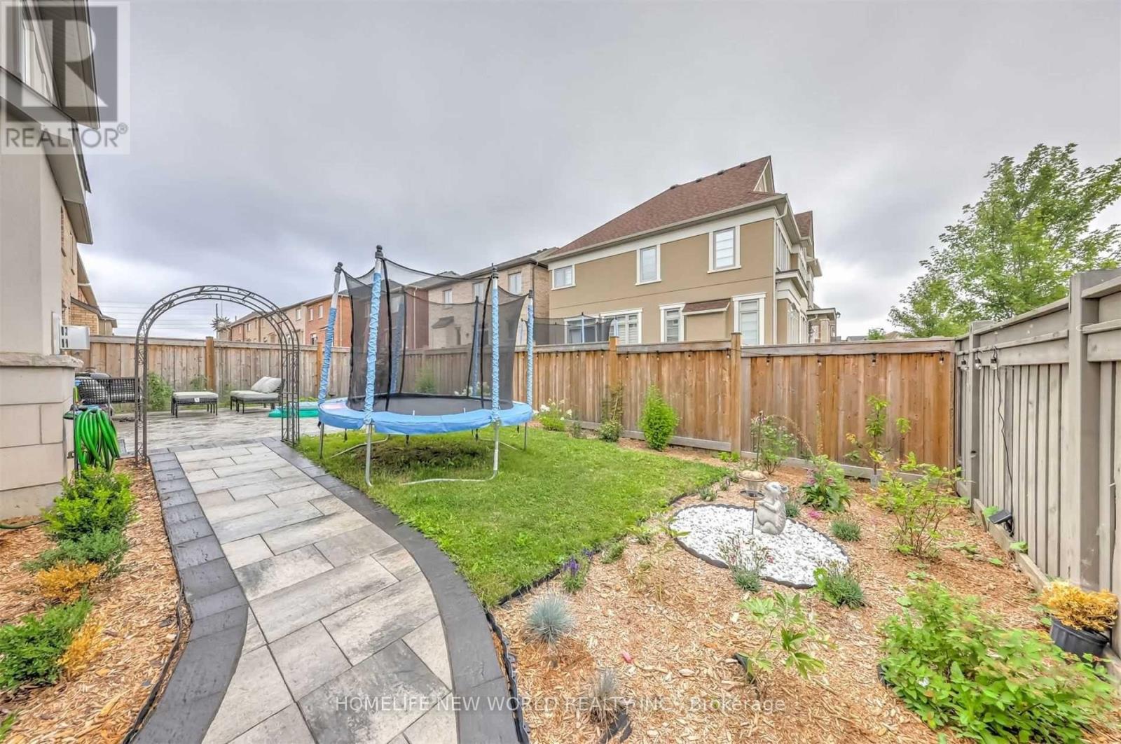 48 Roy Harper Avenue, Aurora, Ontario  L4G 0V4 - Photo 31 - N13040446