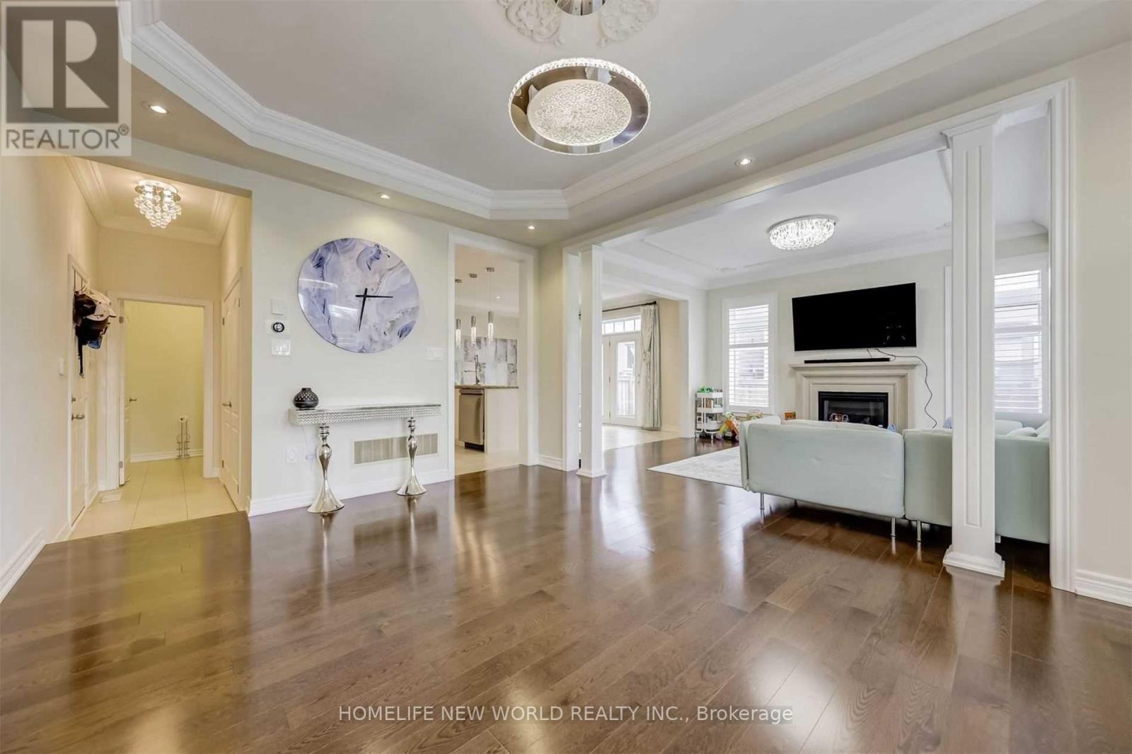 48 Roy Harper Avenue, Aurora, Ontario  L4G 0V4 - Photo 8 - N13040446