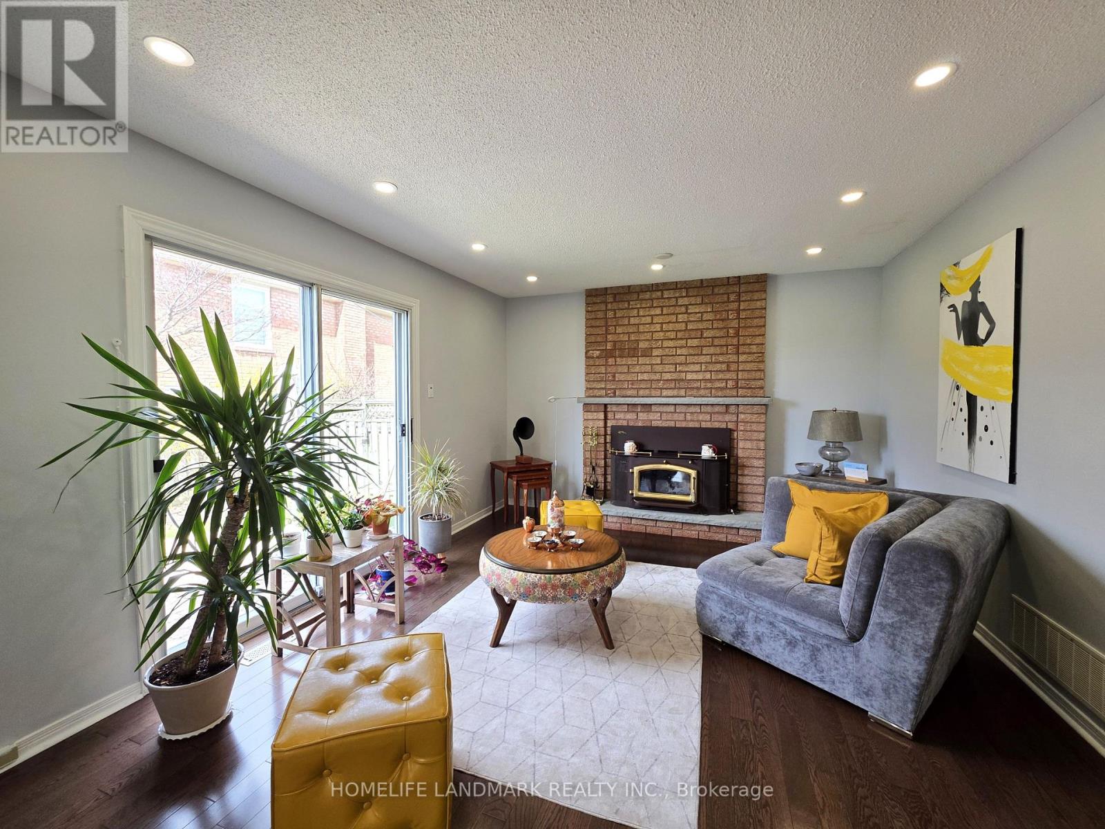 48 Fanshawe Drive, Richmond Hill, Ontario  L4B 1P5 - Photo 4 - N13040464