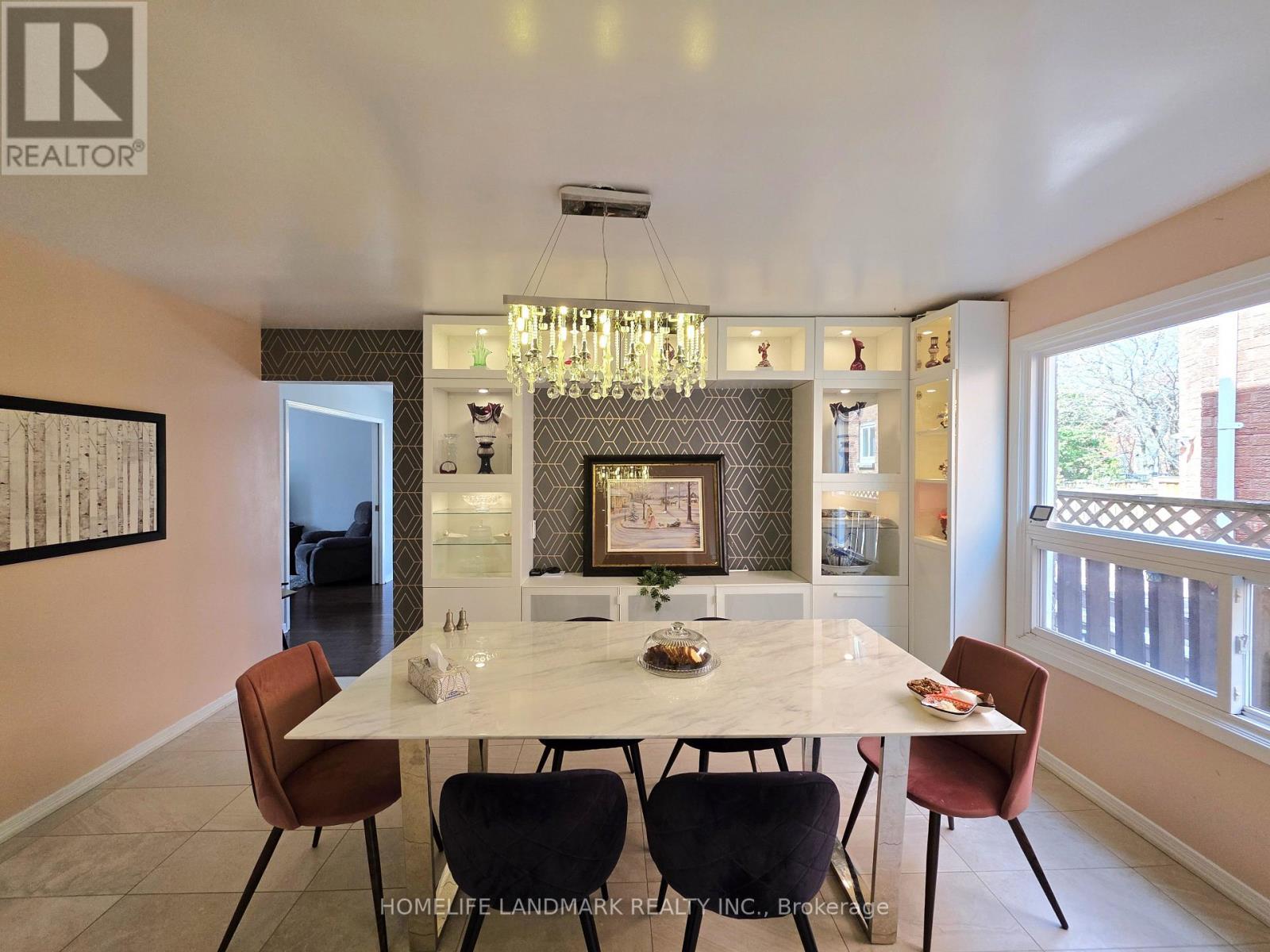 48 Fanshawe Drive, Richmond Hill, Ontario  L4B 1P5 - Photo 6 - N13040464