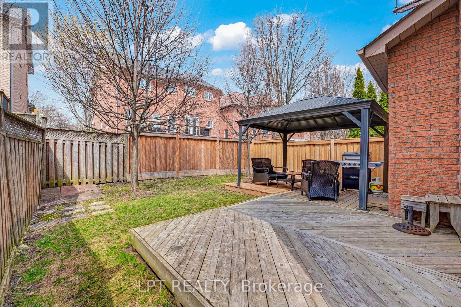 249 Rushbrook Drive, Newmarket, Ontario  L3X 2E3 - Photo 34 - N13035488