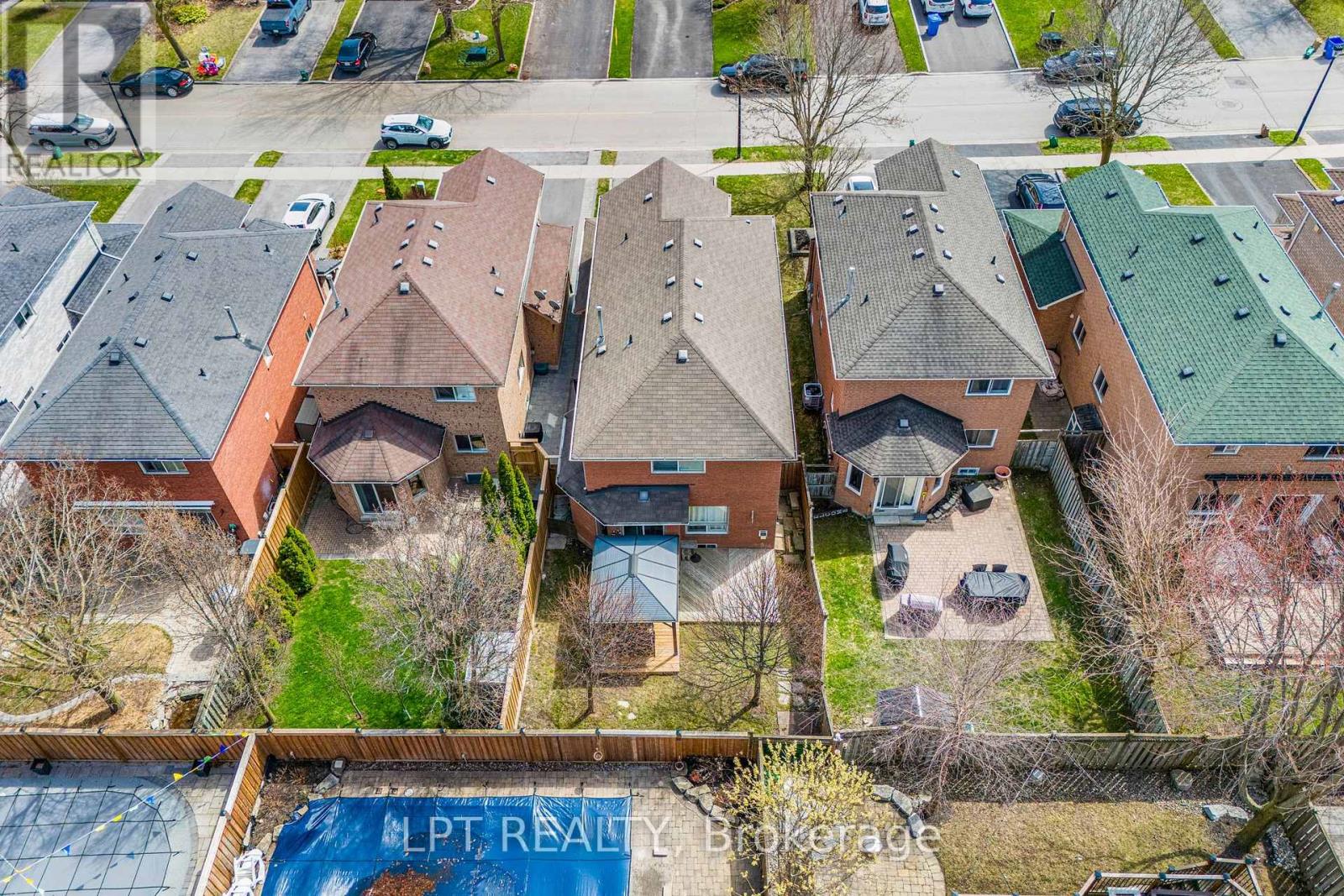 249 Rushbrook Drive, Newmarket, Ontario  L3X 2E3 - Photo 43 - N13035488