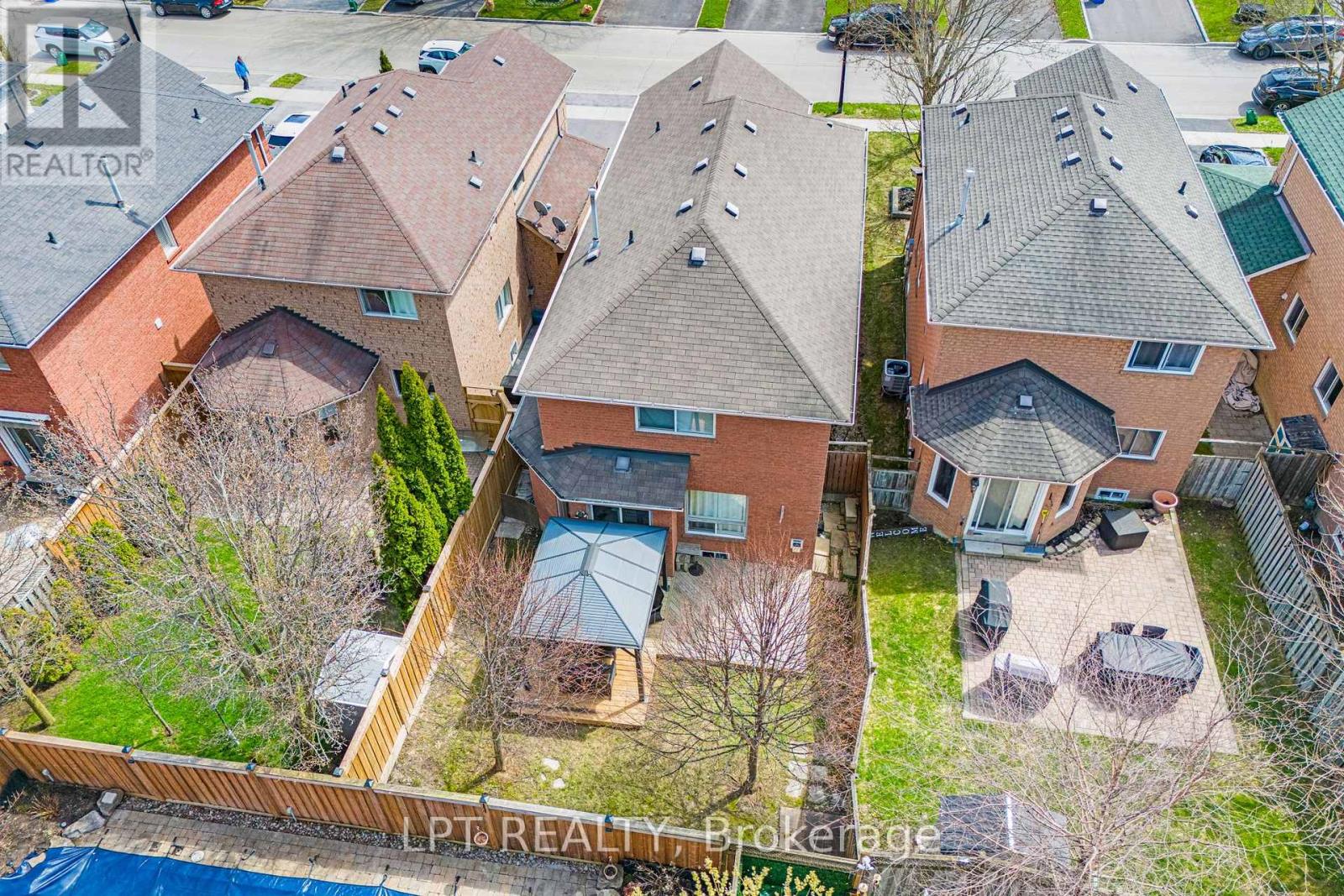 249 Rushbrook Drive, Newmarket, Ontario  L3X 2E3 - Photo 36 - N13035488