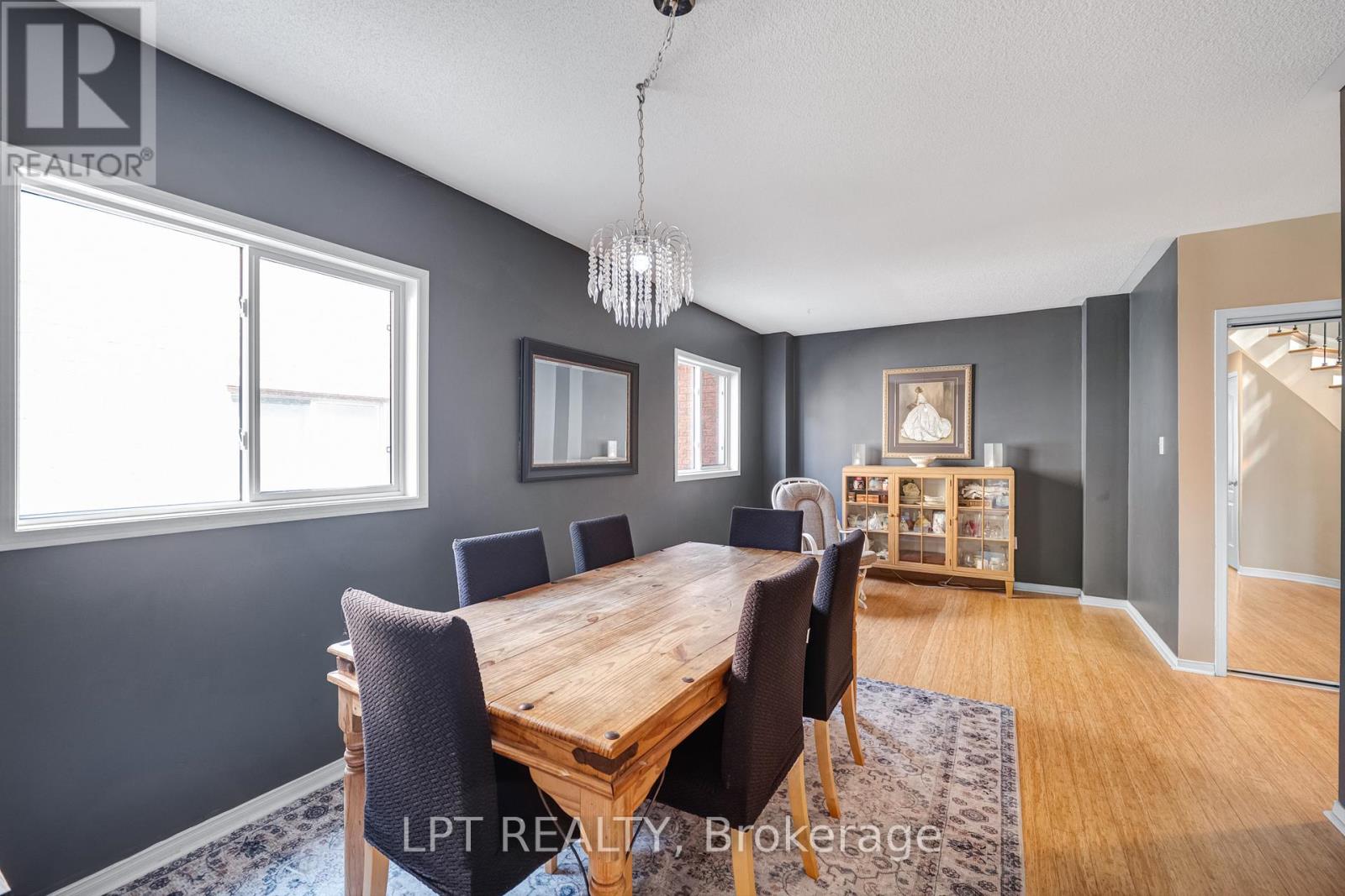 249 Rushbrook Drive, Newmarket, Ontario  L3X 2E3 - Photo 6 - N13035488