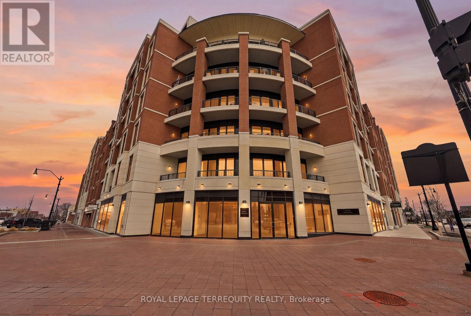 PH 615 - 1 HUME STREET, Collingwood, Ontario