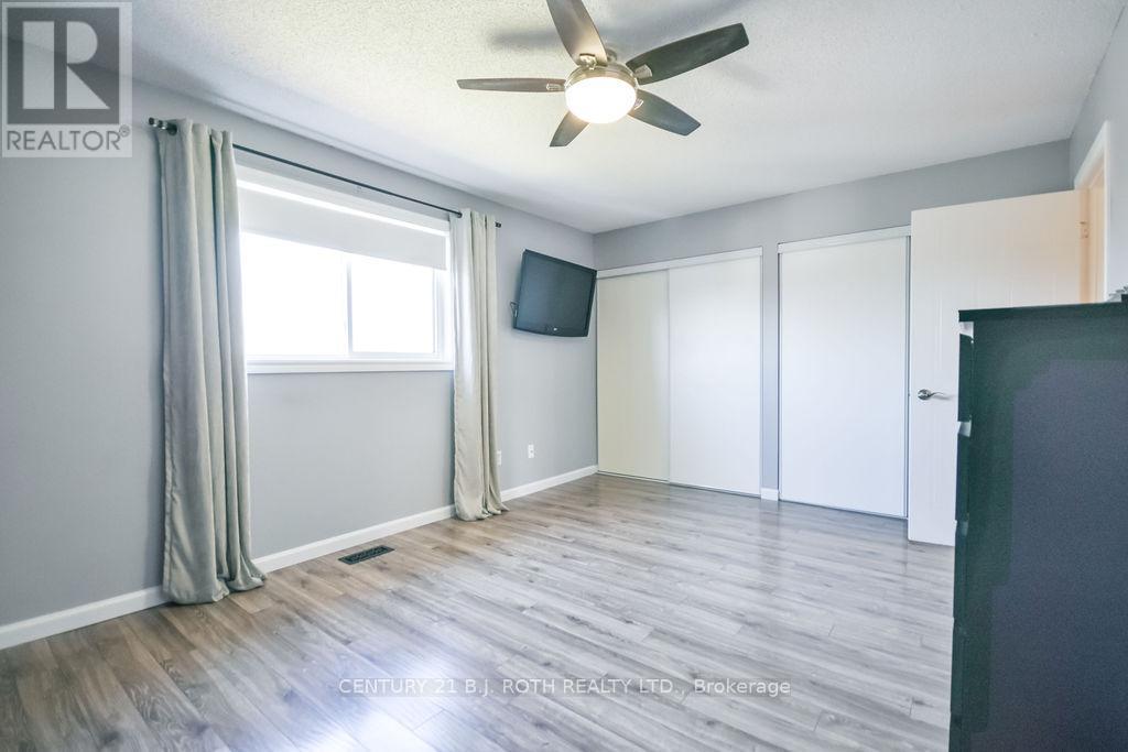 92 Cunningham Drive, Barrie (Ardagh), Ontario  L4N 8L5 - Photo 15 - S13040474