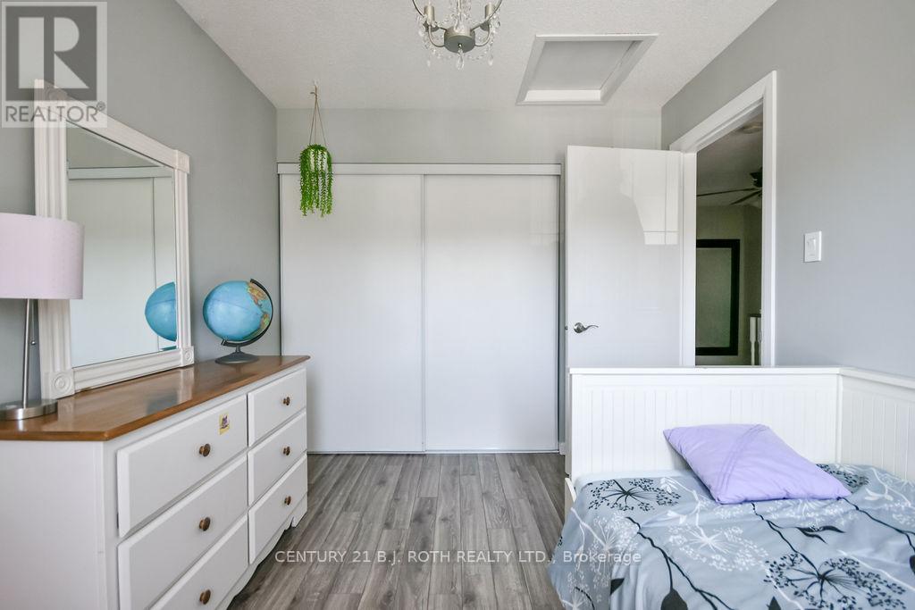 92 Cunningham Drive, Barrie (Ardagh), Ontario  L4N 8L5 - Photo 24 - S13040474