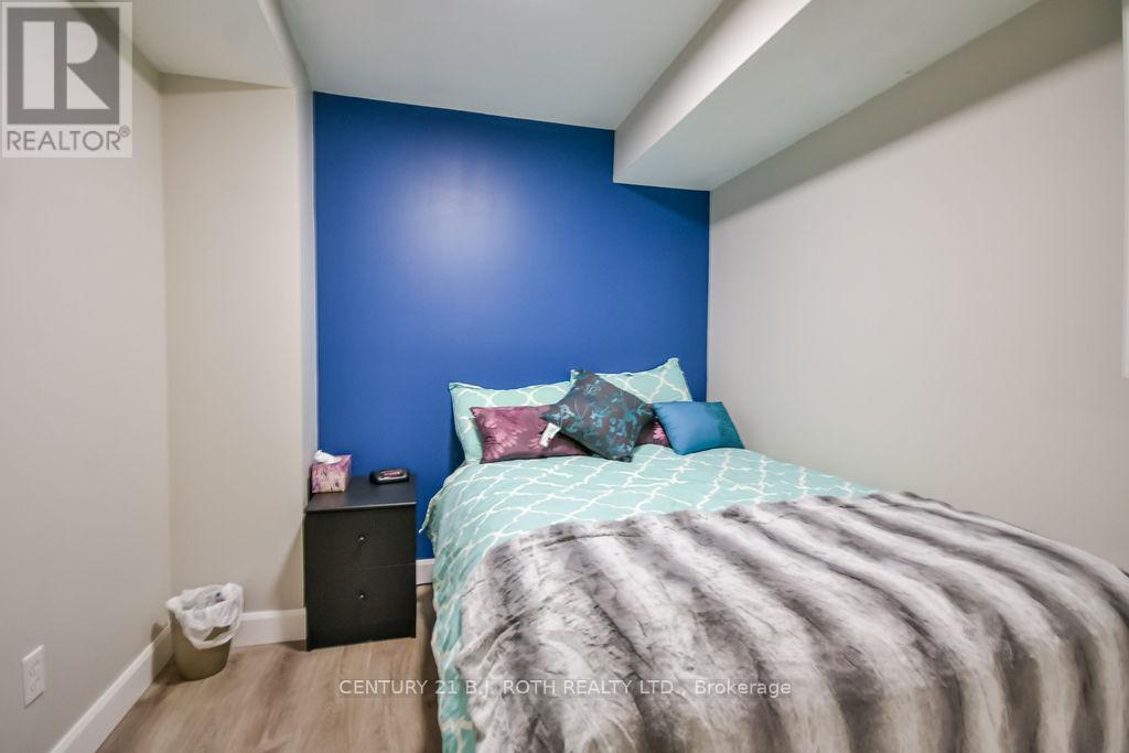 92 Cunningham Drive, Barrie (Ardagh), Ontario  L4N 8L5 - Photo 29 - S13040474