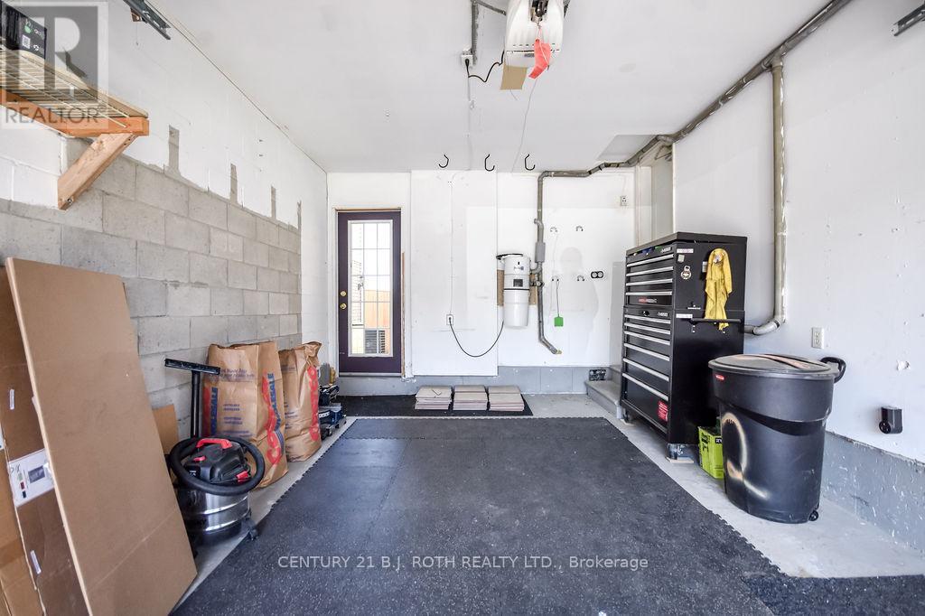 92 Cunningham Drive, Barrie (Ardagh), Ontario  L4N 8L5 - Photo 35 - S13040474