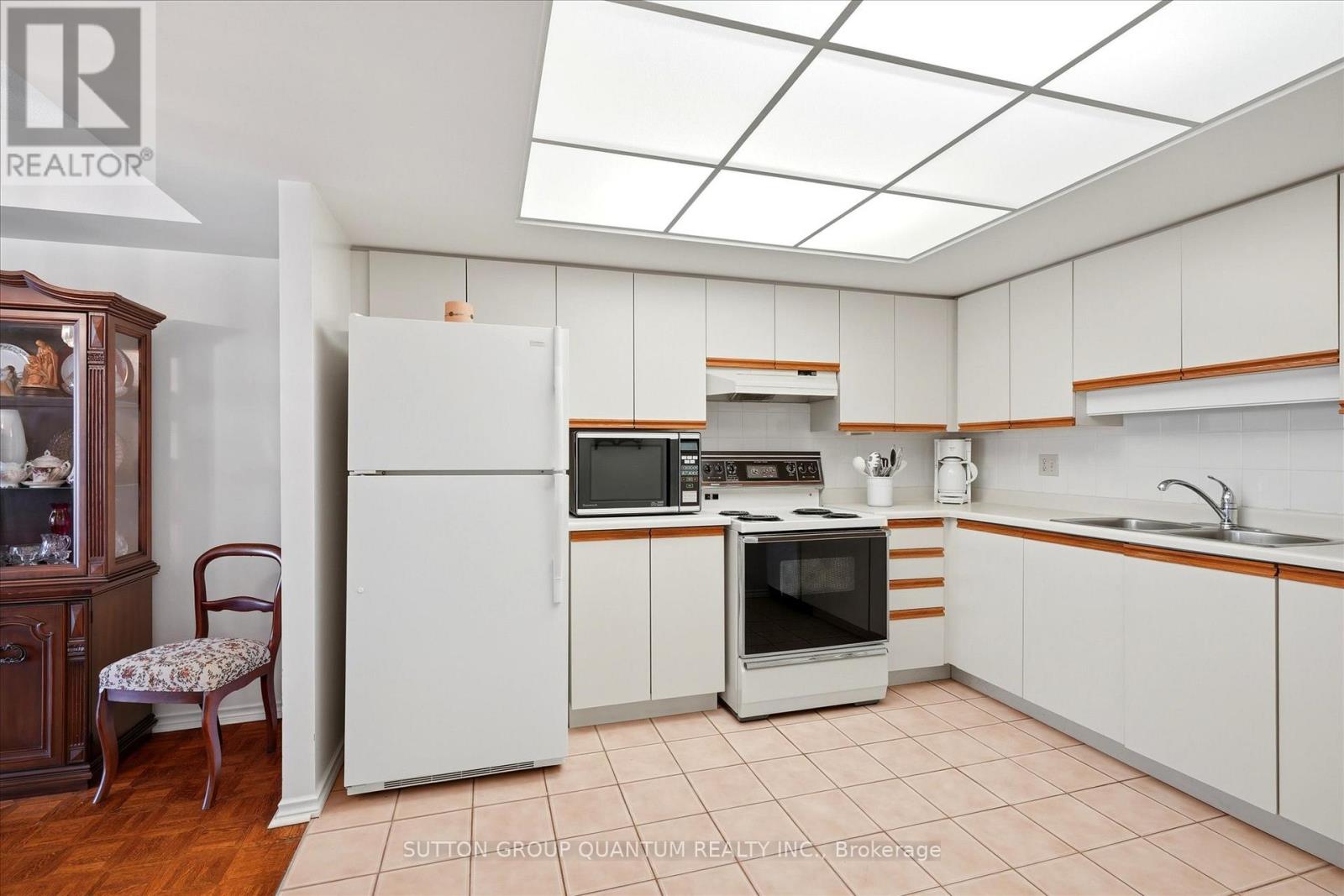 403 - 1271 Walden Circle, Mississauga, Ontario  L5J 4R4 - Photo 9 - W13040212