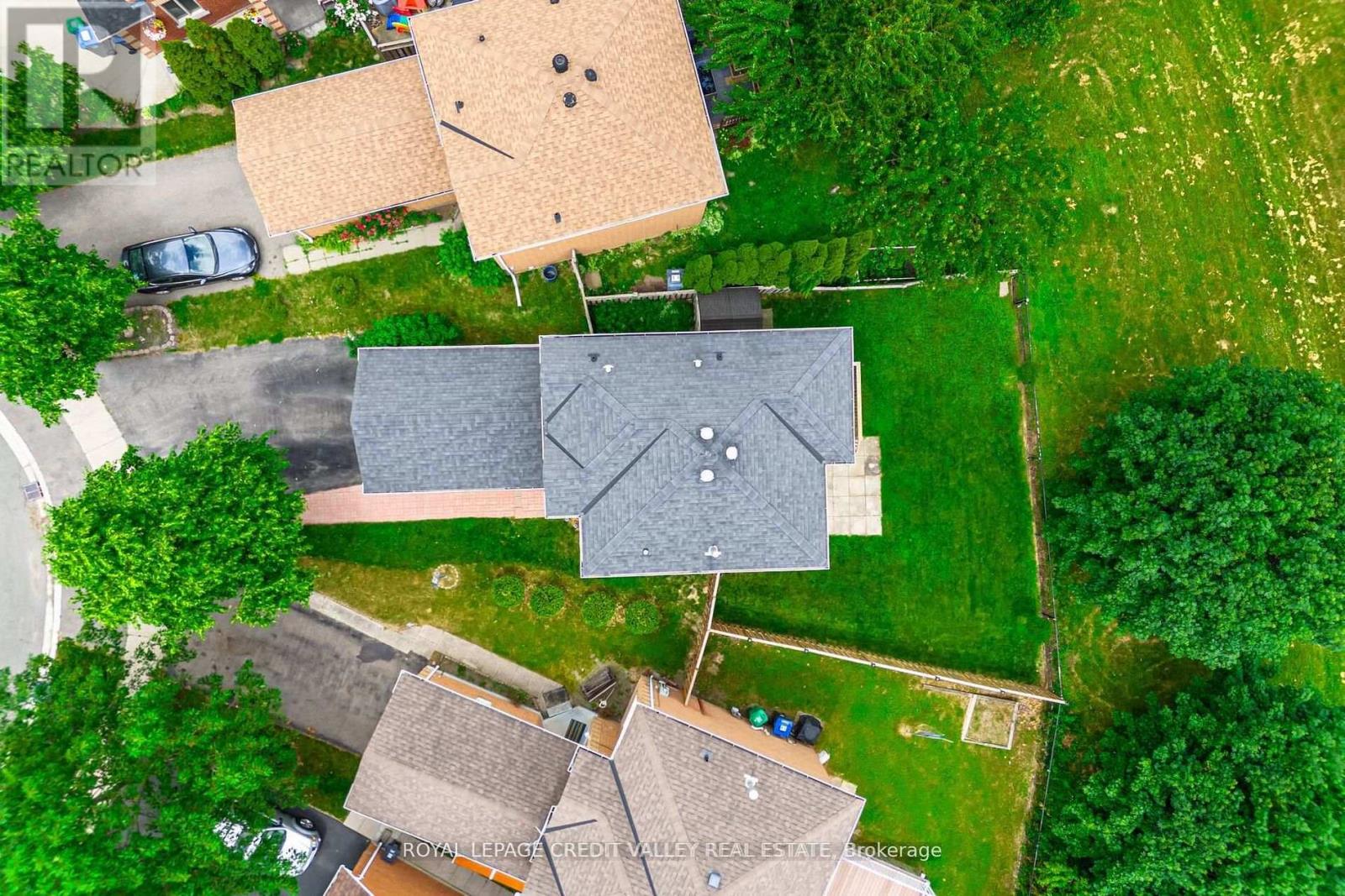 56 Valonia Drive, Brampton, Ontario  L6V 4K1 - Photo 3 - W13040220