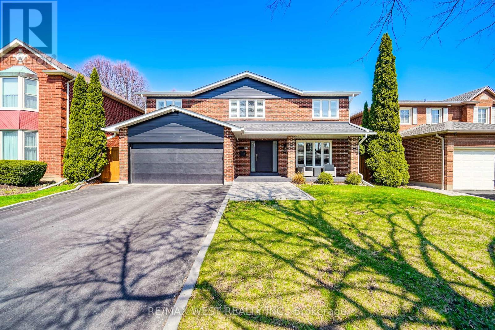 108 POPLAR HEIGHTS DRIVE, Toronto, Ontario
