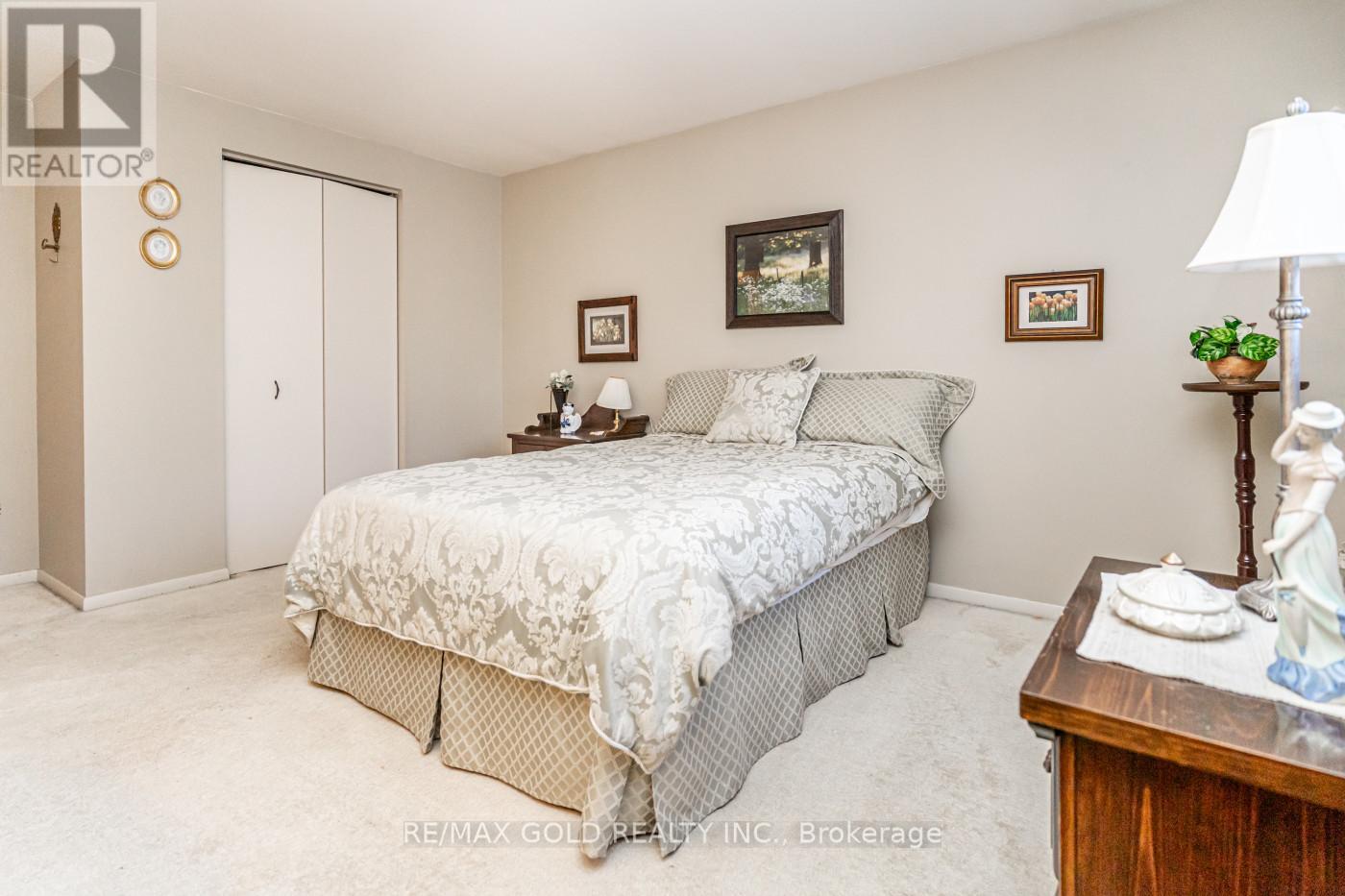 6 Eldon Court, Brampton, Ontario  L6T 2B9 - Photo 22 - W13040274