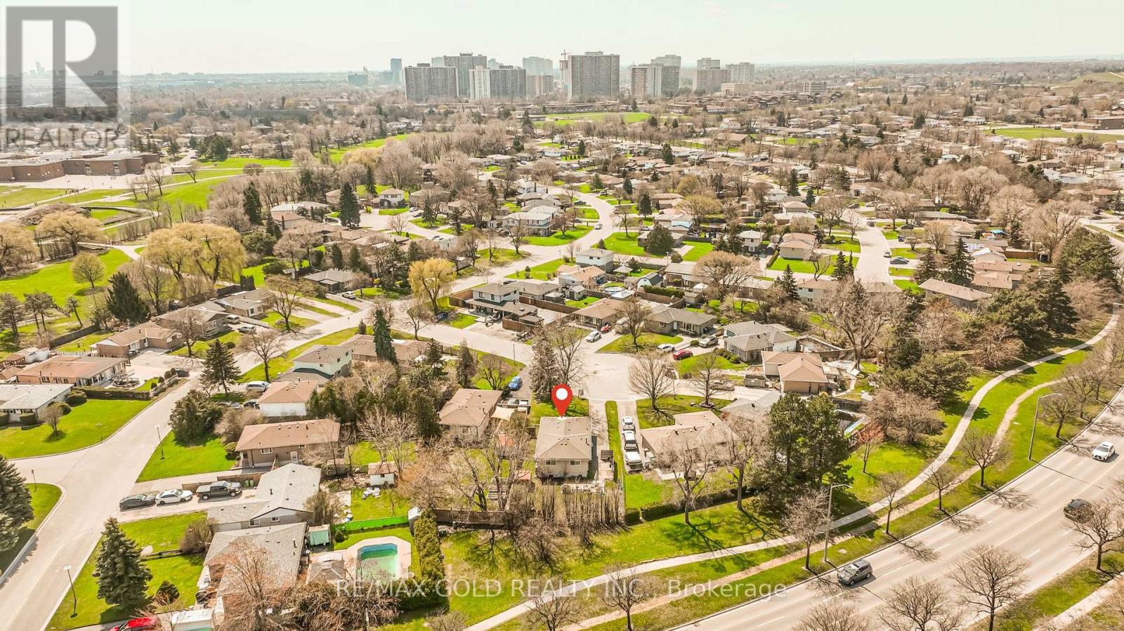 6 Eldon Court, Brampton, Ontario  L6T 2B9 - Photo 44 - W13040274