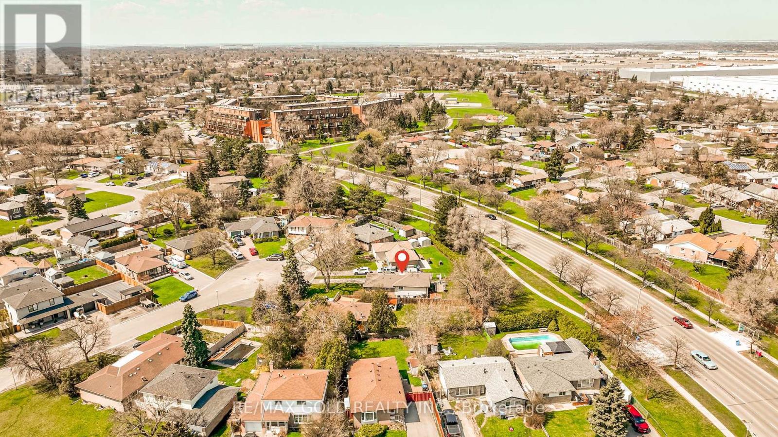 6 Eldon Court, Brampton, Ontario  L6T 2B9 - Photo 45 - W13040274