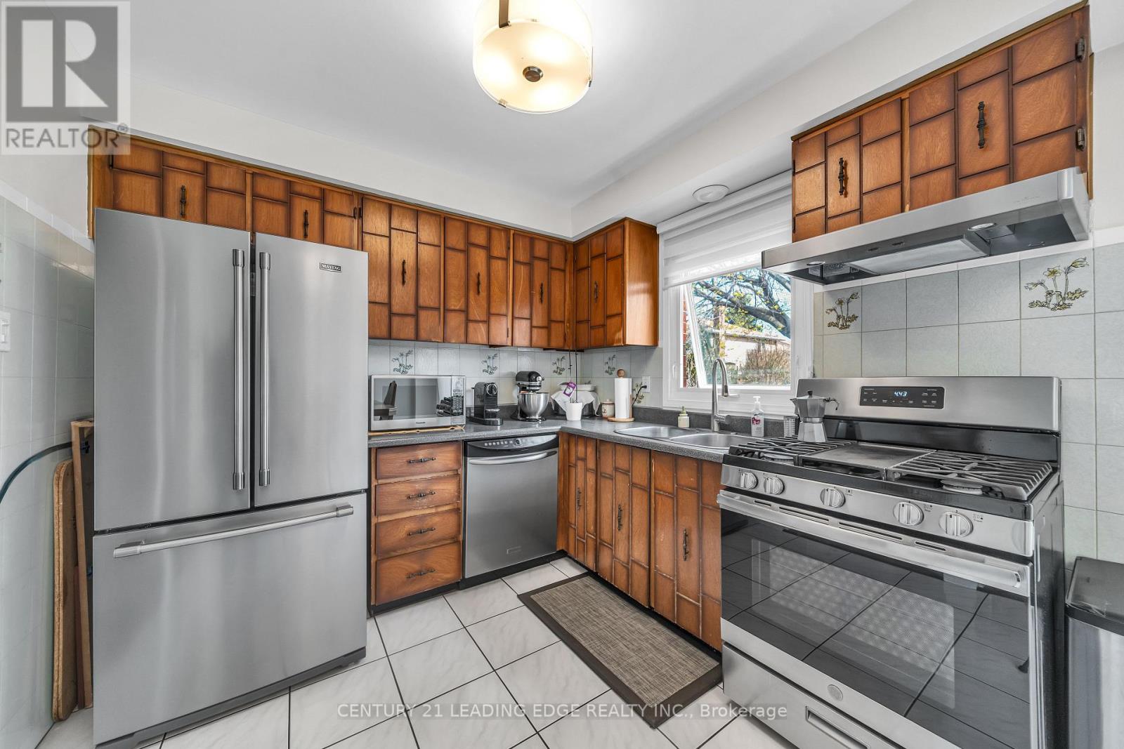 18 Luminous Court, Brampton, Ontario  L6Z 2B3 - Photo 18 - W13040284