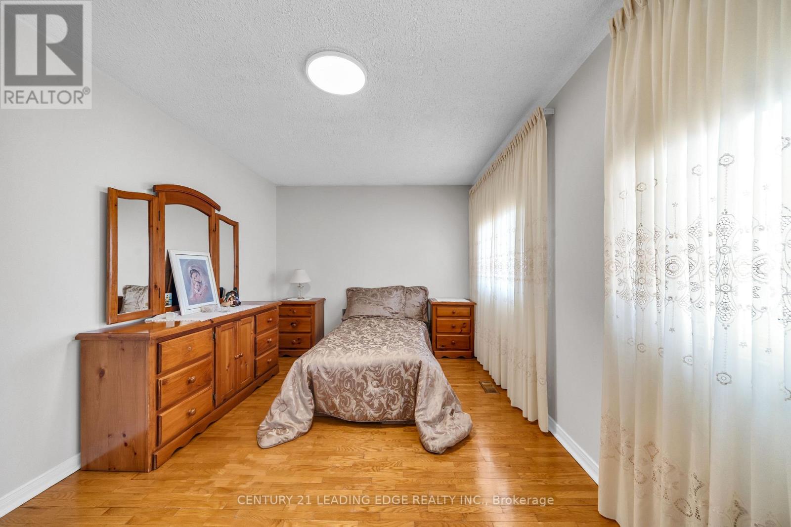 18 Luminous Court, Brampton, Ontario  L6Z 2B3 - Photo 28 - W13040284