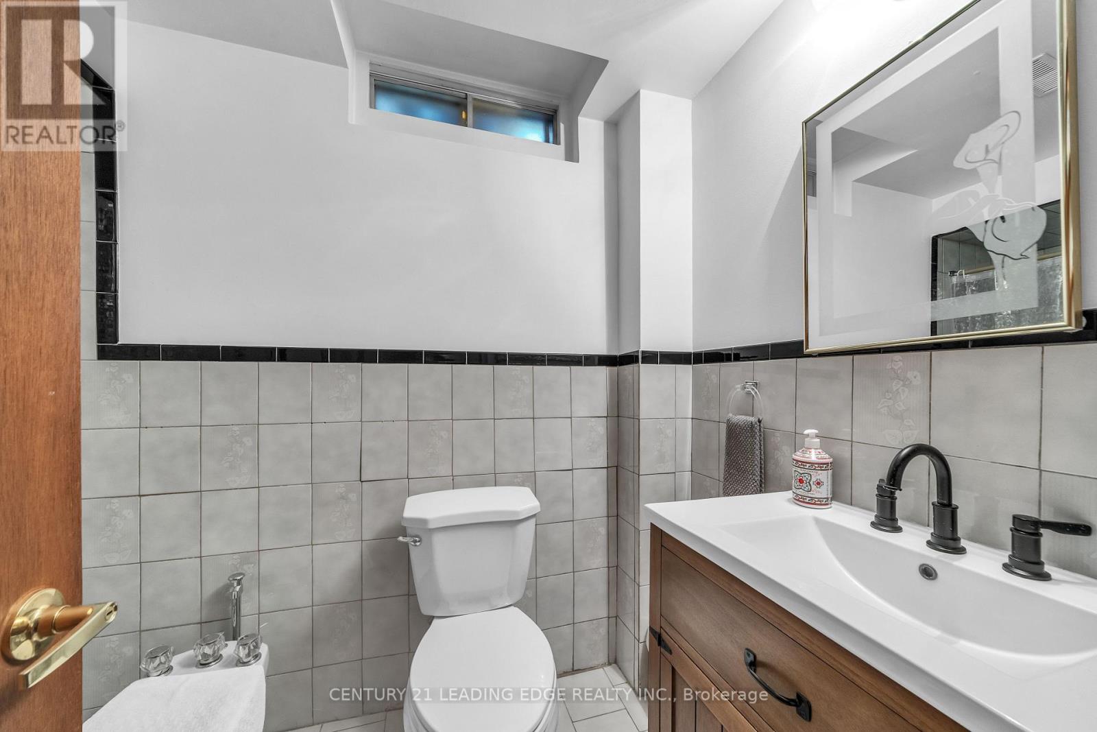 18 Luminous Court, Brampton, Ontario  L6Z 2B3 - Photo 36 - W13040284