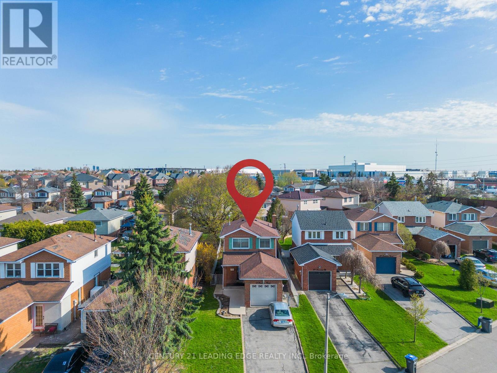 18 Luminous Court, Brampton, Ontario  L6Z 2B3 - Photo 5 - W13040284