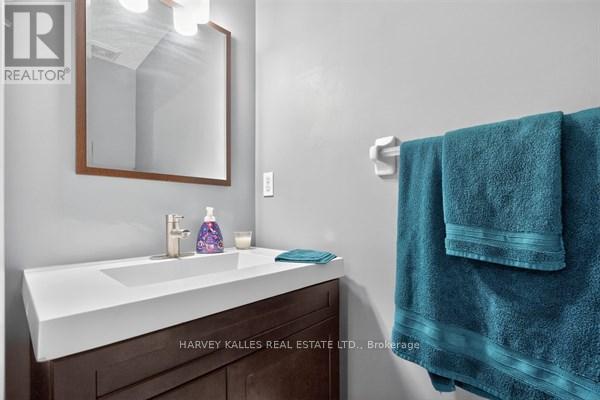 71 Beardmore Crescent, Halton Hills, Ontario  L7J 2Z1 - Photo 19 - W13040326