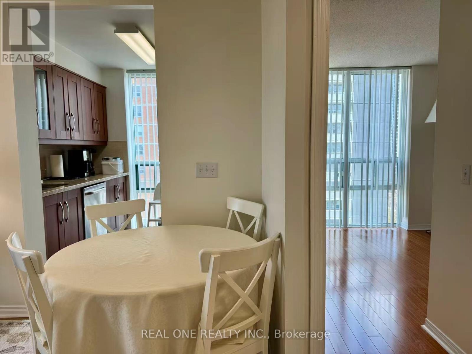 1507 - 15 Michael Power Place, Toronto, Ontario  M9A 5G4 - Photo 5 - W13040328