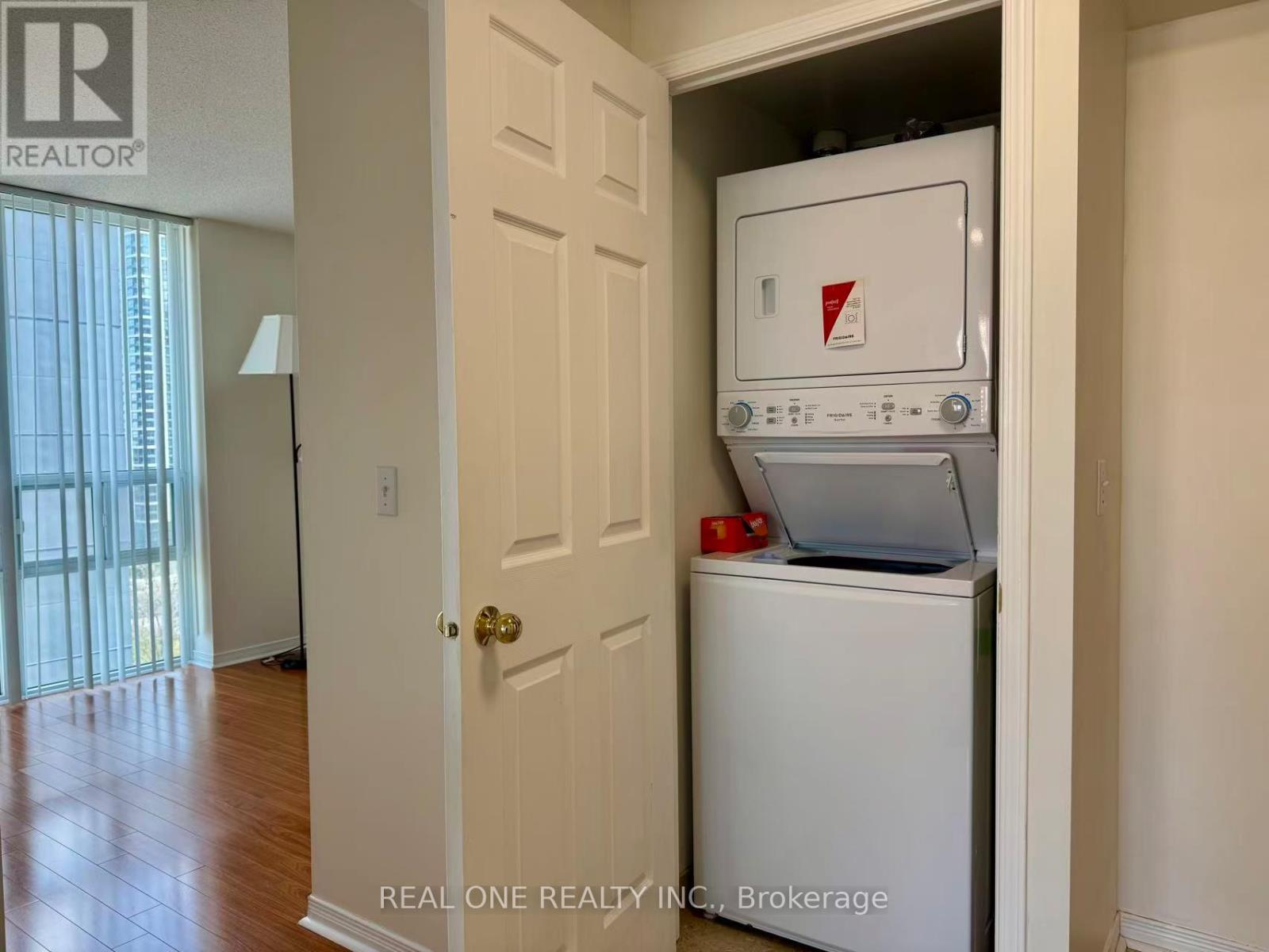 1507 - 15 Michael Power Place, Toronto, Ontario  M9A 5G4 - Photo 7 - W13040328