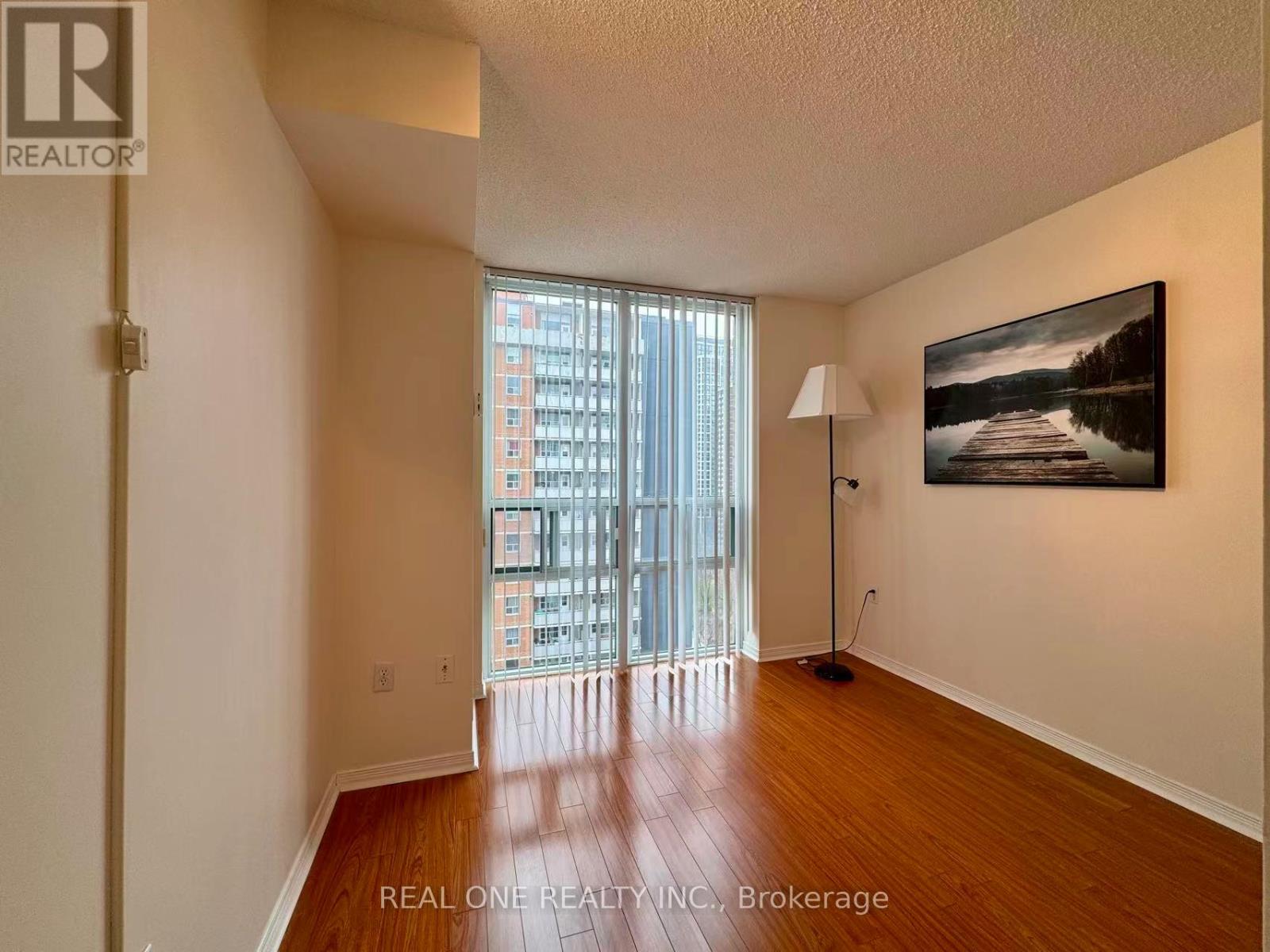 1507 - 15 Michael Power Place, Toronto, Ontario  M9A 5G4 - Photo 8 - W13040328