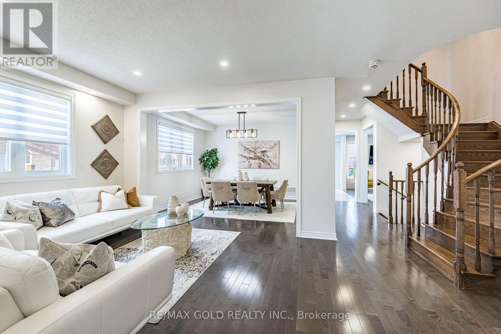 253 Elbern Markell Drive, Brampton, Ontario  L6X 3C3 - Photo 10 - W13040426