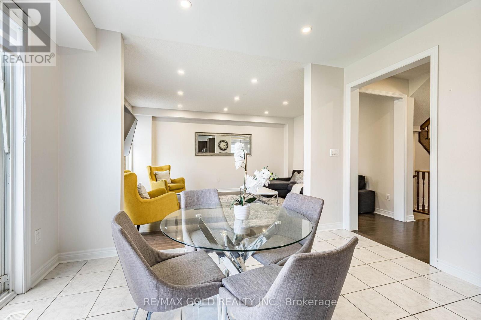 253 Elbern Markell Drive, Brampton, Ontario  L6X 3C3 - Photo 16 - W13040426