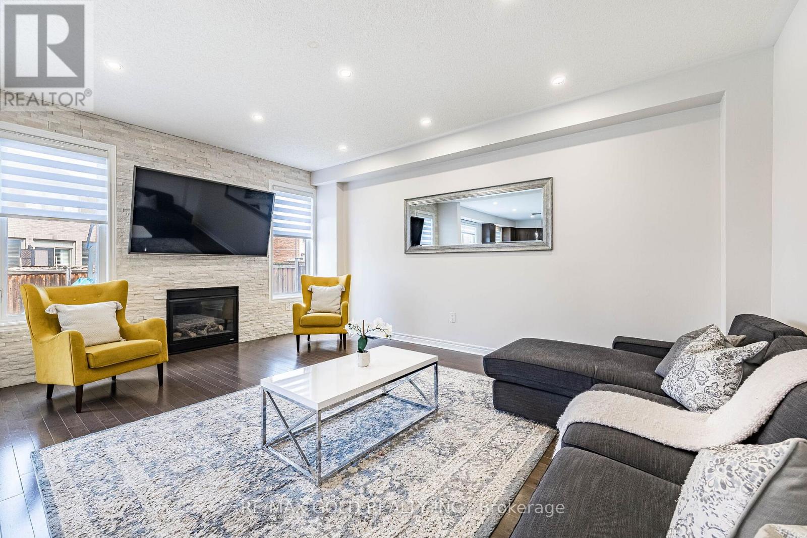 253 Elbern Markell Drive, Brampton, Ontario  L6X 3C3 - Photo 18 - W13040426