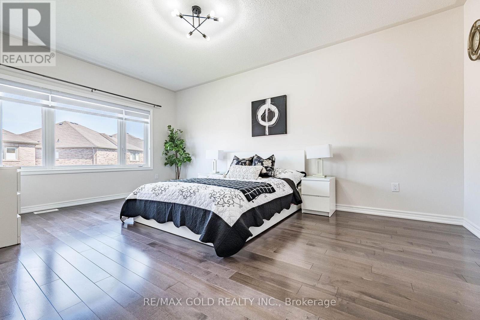 253 Elbern Markell Drive, Brampton, Ontario  L6X 3C3 - Photo 21 - W13040426