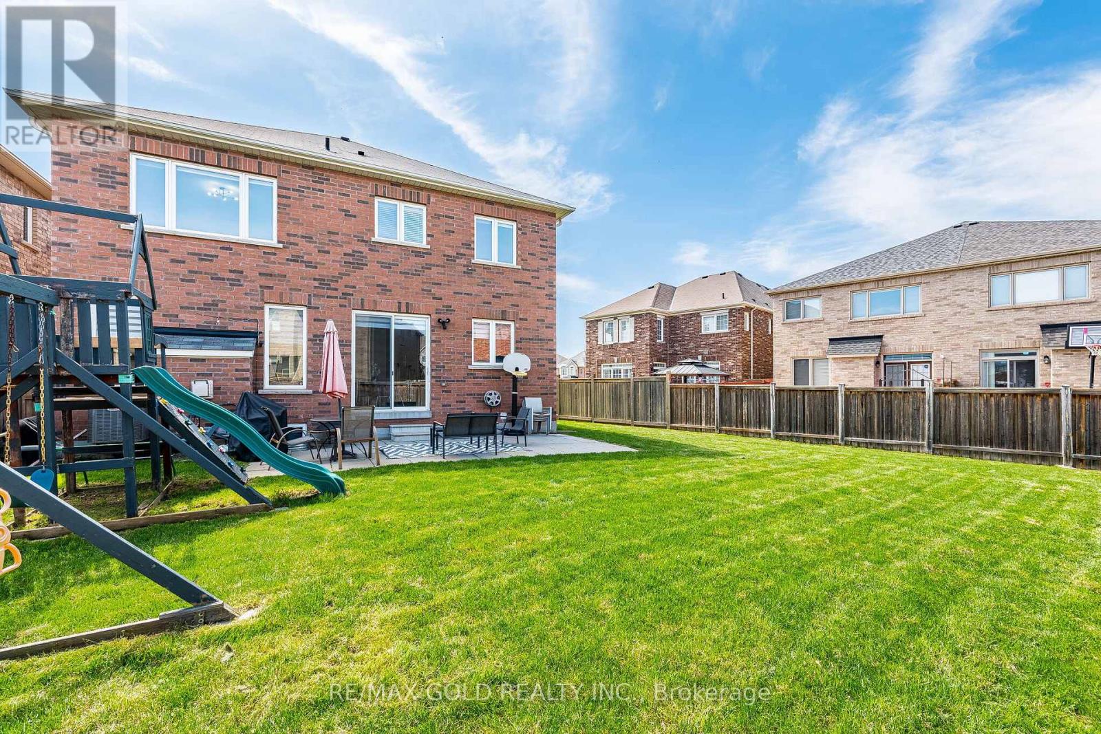 253 Elbern Markell Drive, Brampton, Ontario  L6X 3C3 - Photo 45 - W13040426