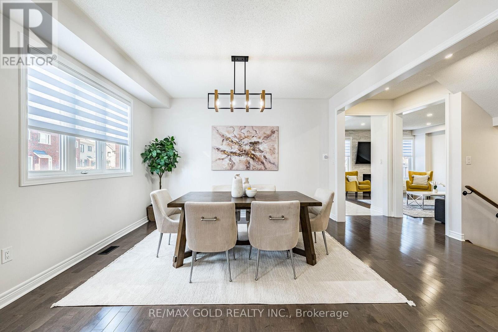 253 Elbern Markell Drive, Brampton, Ontario  L6X 3C3 - Photo 8 - W13040426