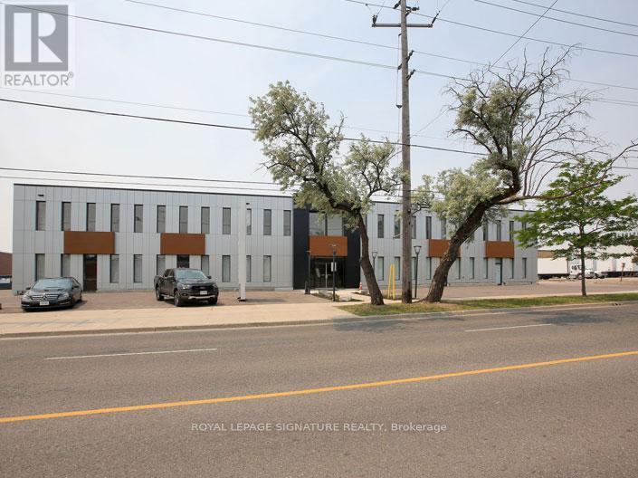 2A - 120 NORFINCH DRIVE, Toronto, Ontario